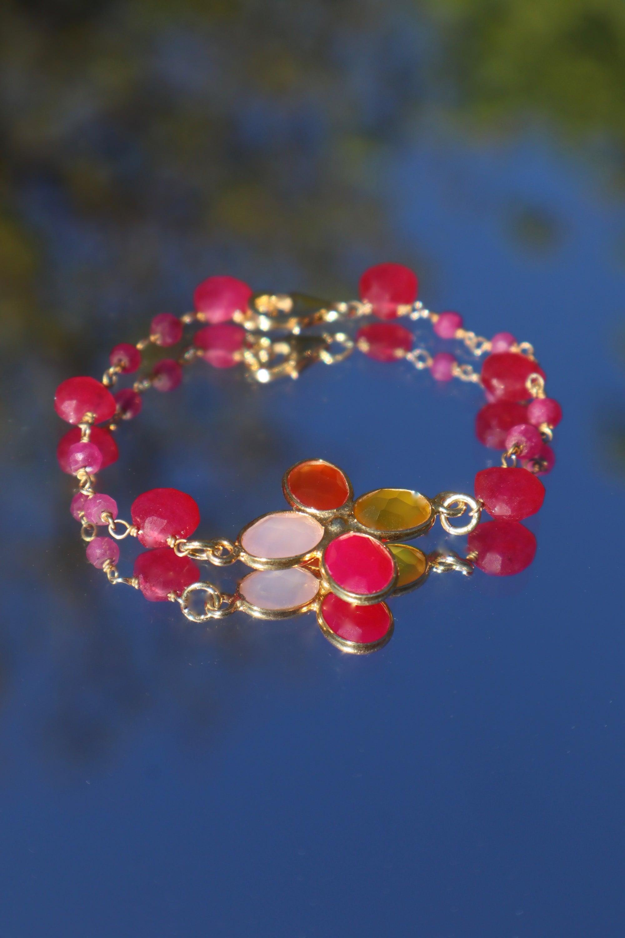 Lucky" bracelet in ruby root and gemstones