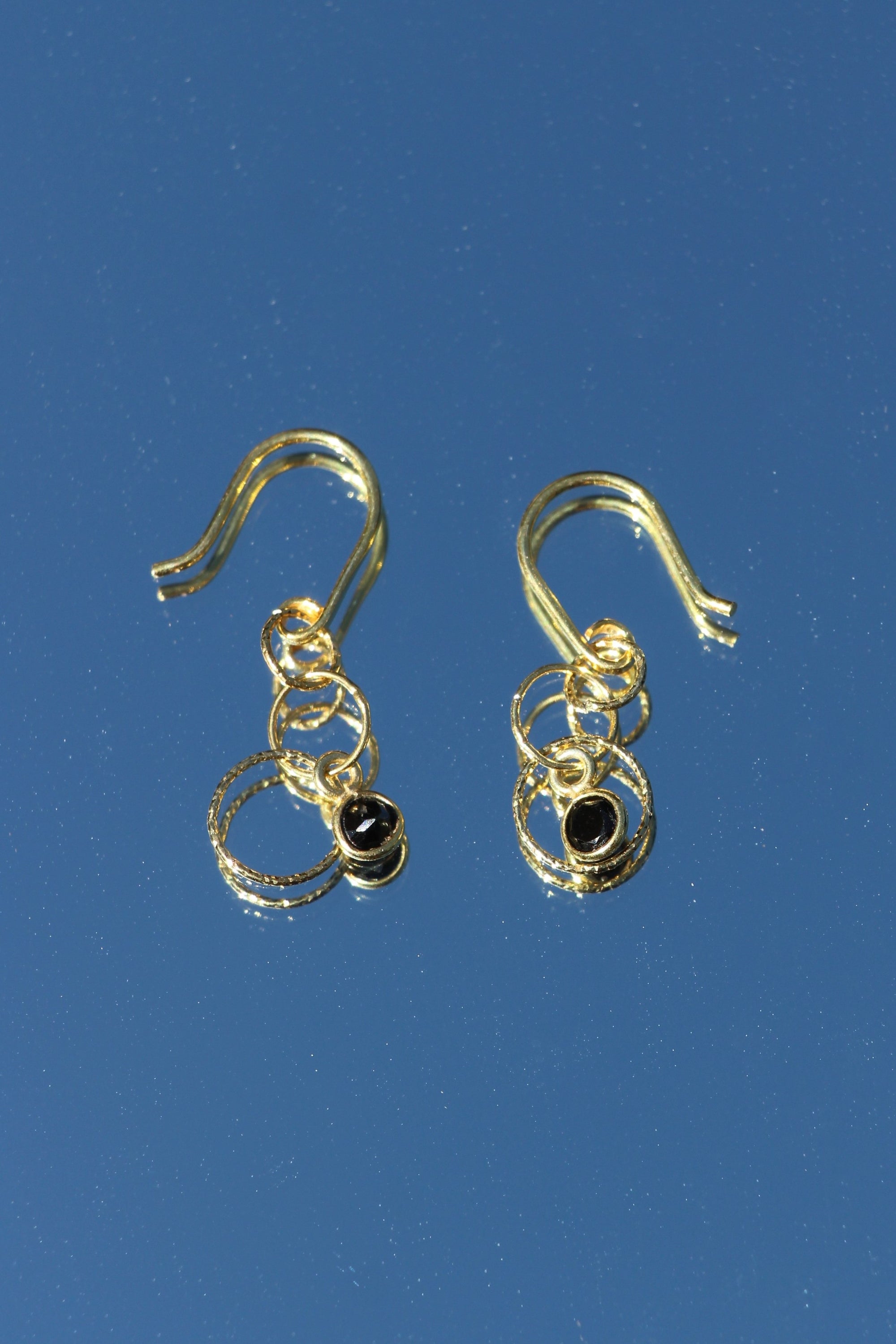 Designer earrings: Bubble onyx