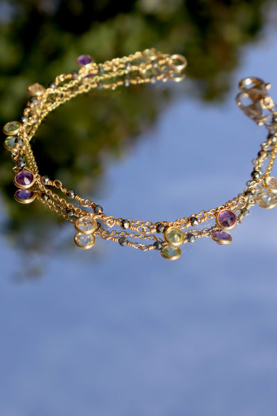 Double chain bracelet with semi-precious stones